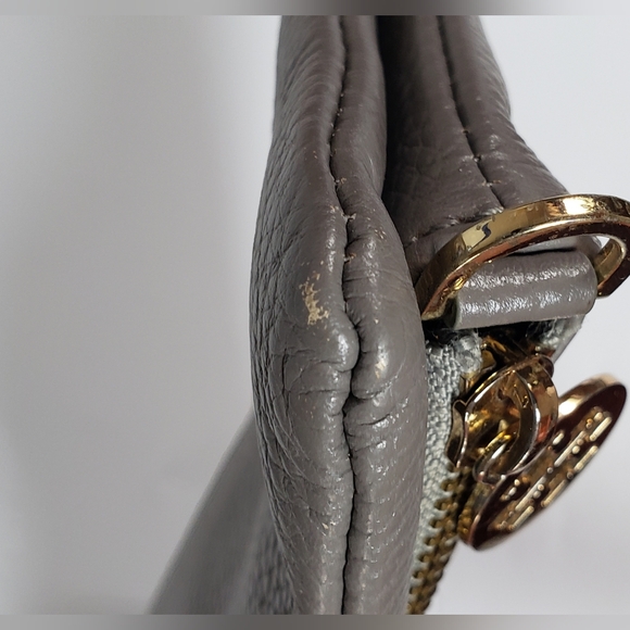 Tory Burch Bifold Clutch Gray Pebbled Leather - Picture 13 of 13